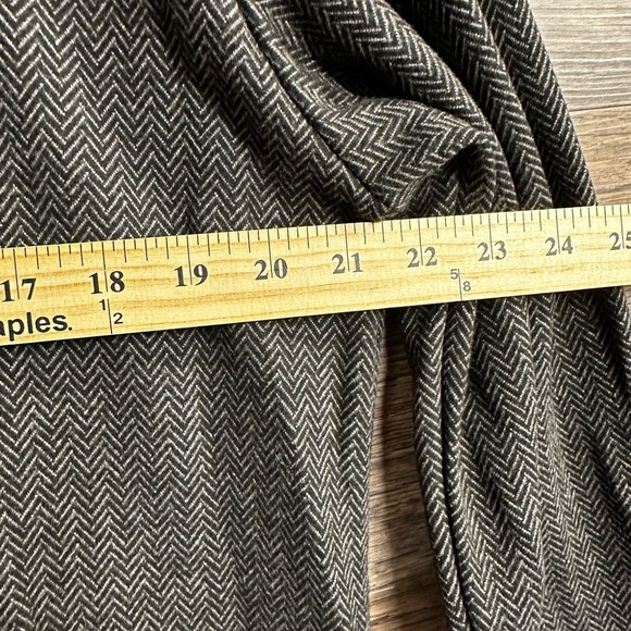 Vitamin Charcoal Herringbone Women's Blazer - Picture 6 of 8